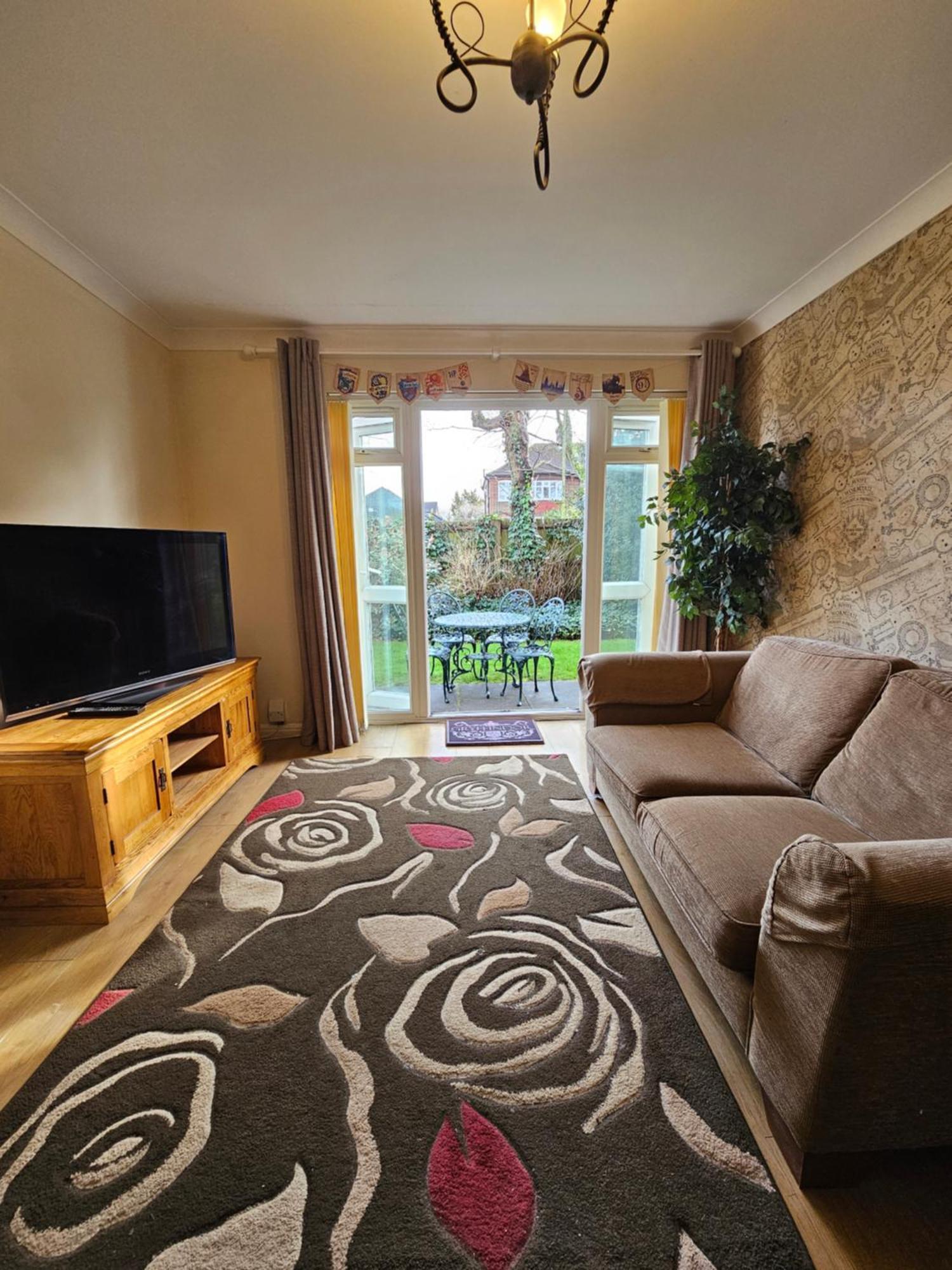 Harry Potter Hogwarts Apartment Watford  Eksteriør billede